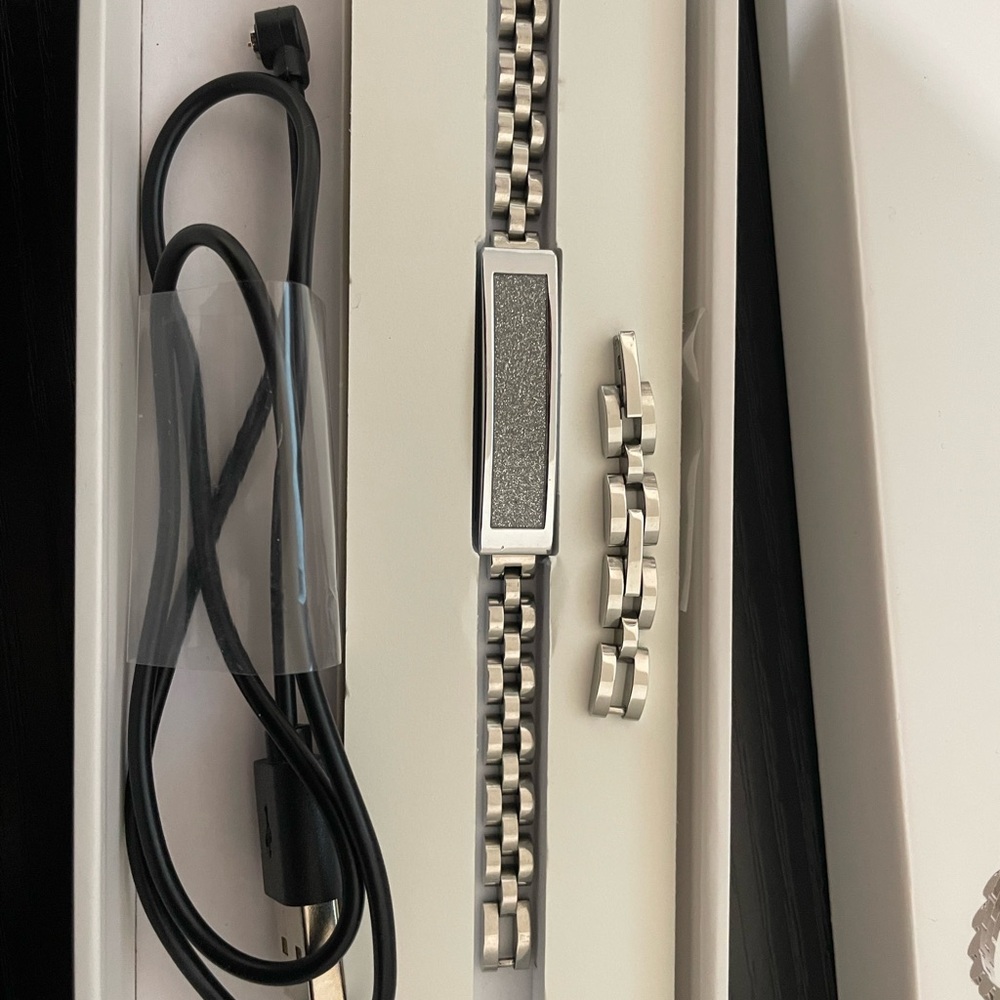 Silver Smart Bracelet - Picture 5 of 5